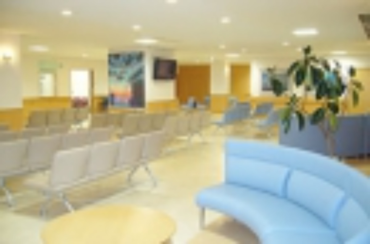 初石駅の交通事故治療・むちうち対応の病院・整形外科