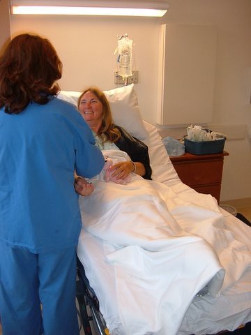 患者と看護をする人