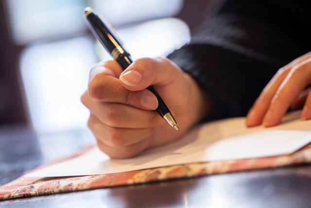 後遺障害等級の手続き書類を書く