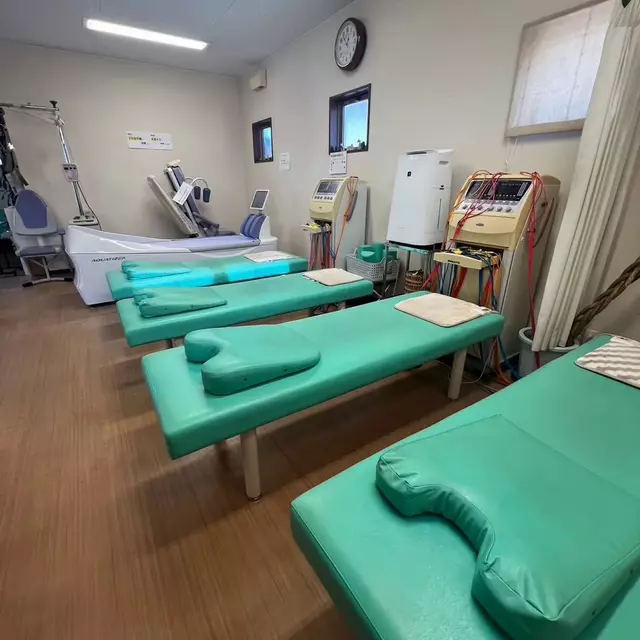 たかやす接骨院
