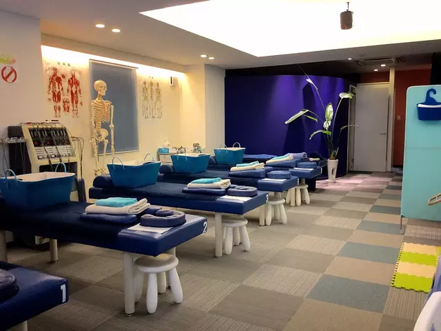 ＡＱＵＡ整骨院鍼・灸院