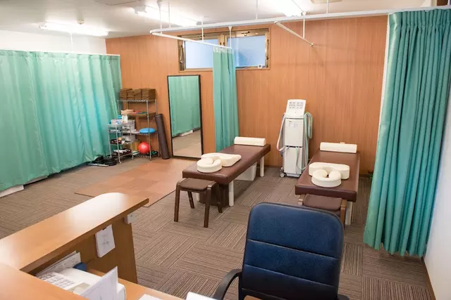 とまり木整骨院