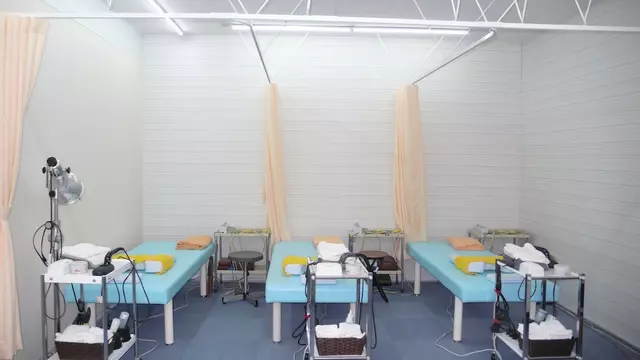 かなざわ鍼灸・接骨院