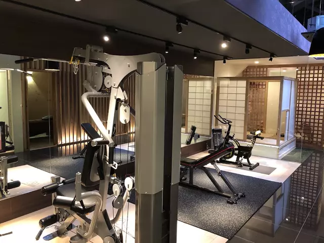 桜整骨・鍼灸院 黒門店 avec パーソナルジム