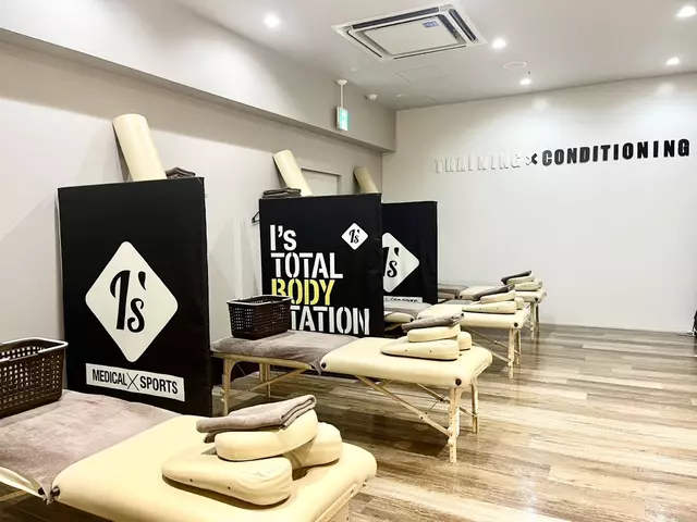 アイズスポーツ 整骨院 マークイズ福岡ももち院
