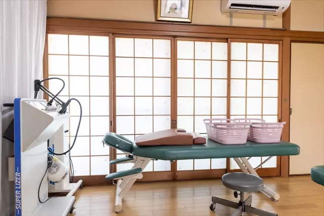 えがお整骨院