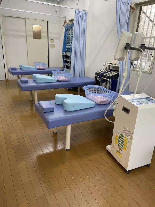 よしとみ整骨院