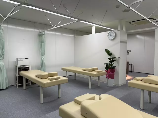 NAOSEL博多駅筑紫口整骨院