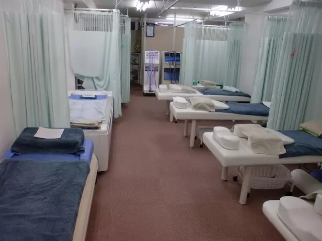 クレア門仲整骨院