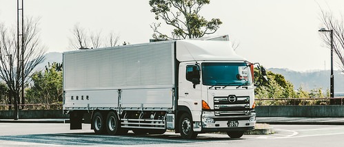 貨物自動車