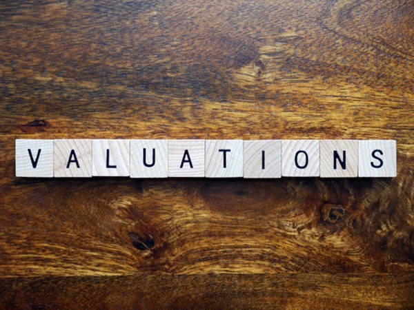 M&Aのバリュエーションとは？企業価値評価の算定方法ごとにメリットデメリットを紹介！