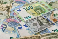 事業承継の費用はいくらかかる？手数料・税金・補助金などの各種料金の相場を解説！