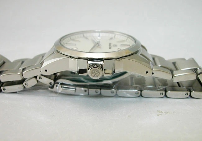 印象的な竜頭ガード