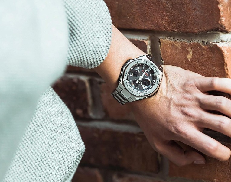 GSHOCK"グレー"は落ち着きがあるモデル