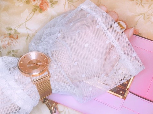 洋服の上からつける