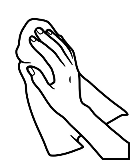 乾いた布で綺麗に磨く