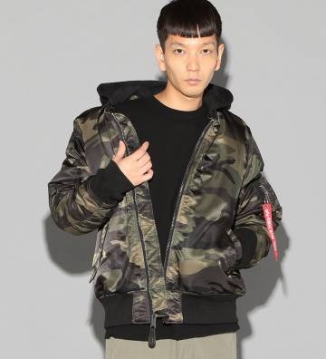 ④ジャケットと「相性の良いカラー」