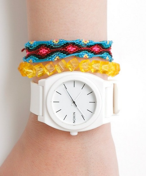 腕時計はブレスレットと合わせておしゃれに楽しもう