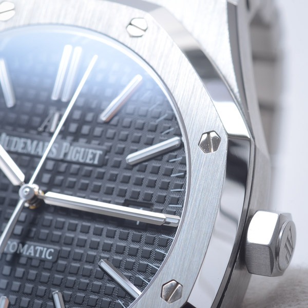 オーデマピゲ ロイヤル オーク オートマティックの特徴・機能