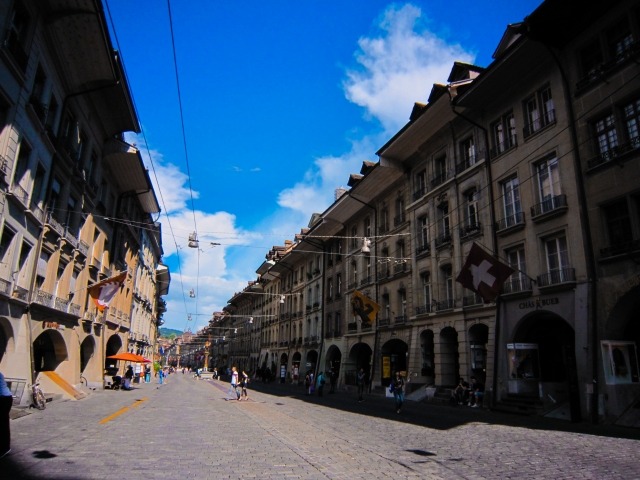 1971年にサブマリーナの上級モデルとして誕生