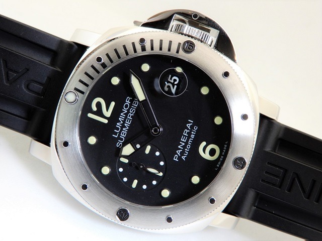 パネライ サブマーシブル PAM01024