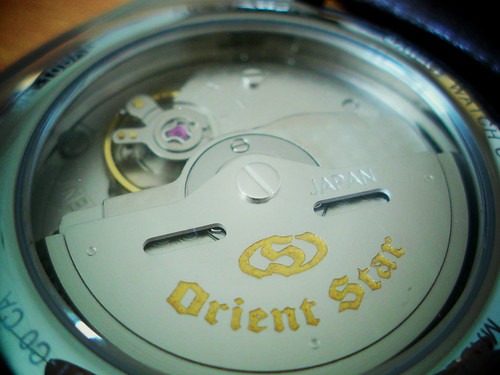 オリエントスターを長年愛用するにはオーバーホールが大事