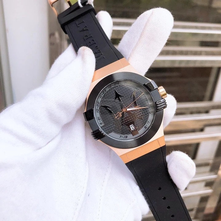 派手なモデルが多く高見えする