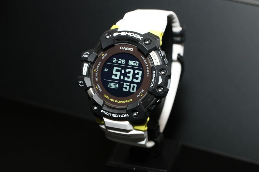 スマートウォッチ(CASIO) ：G-SQUAD GBD-H1000-1A7JR