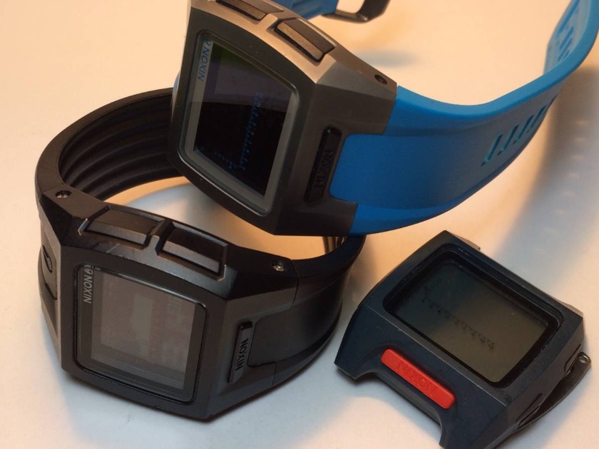 ニクソン”ローダウン”の電池交換の値段を紹介