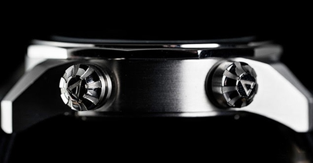 ①EPSA社製”スーパーコンプレッサー様式”を復刻