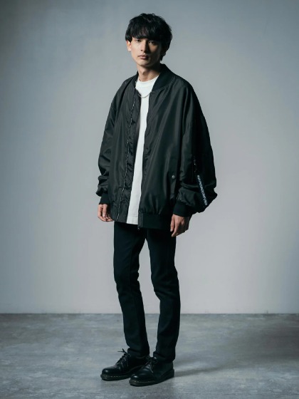 コーデ14：MA-1×ブラックスキニー