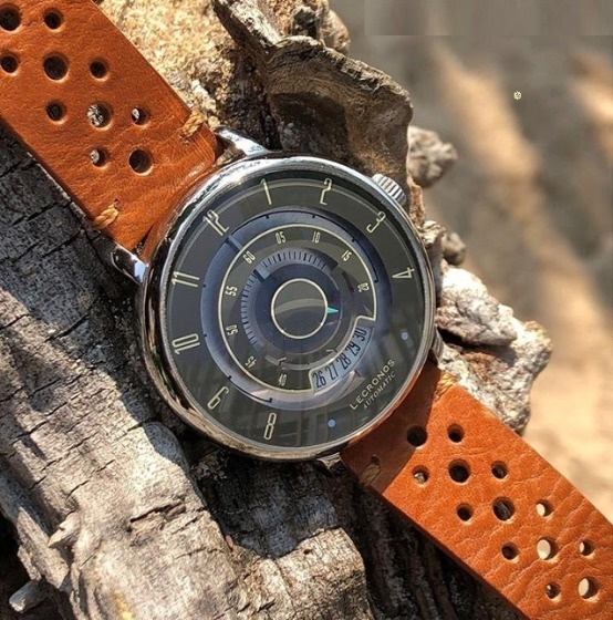 LECRONOS ダークグレー/シルバー×ブラウン