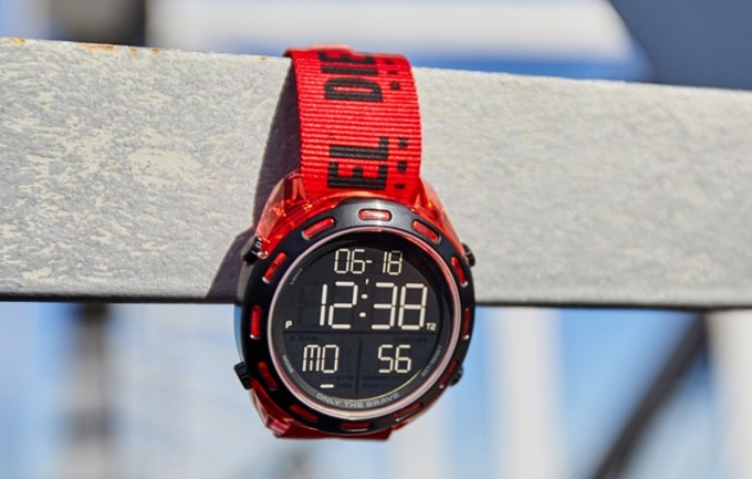 ディーゼル(DIESEL)の腕時計のベルト交換の方法！ベルト修理代と業者も