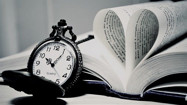 オリエントスター"クラシック"の人気モデル【レトログラード】