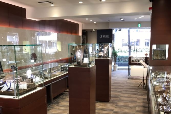 大阪ゆきざき店の特徴