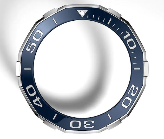 角型のデザインが特徴