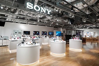 sonyスマートウォッチ4の発売日はいつ？