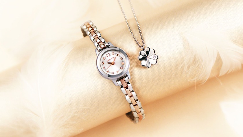 ミッシェルクランの時計の評判や年齢層、人気モデルを紹介