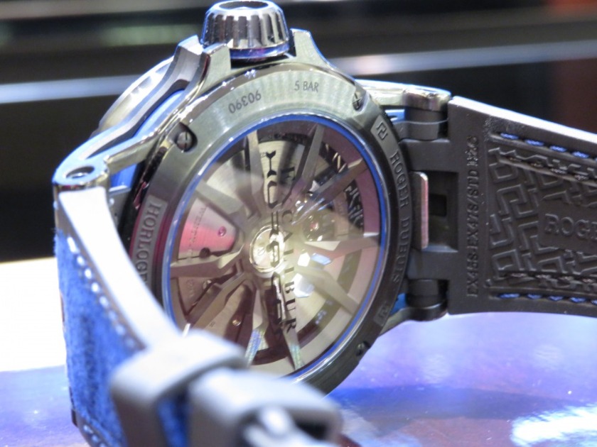 裏スケルトンで見分ける