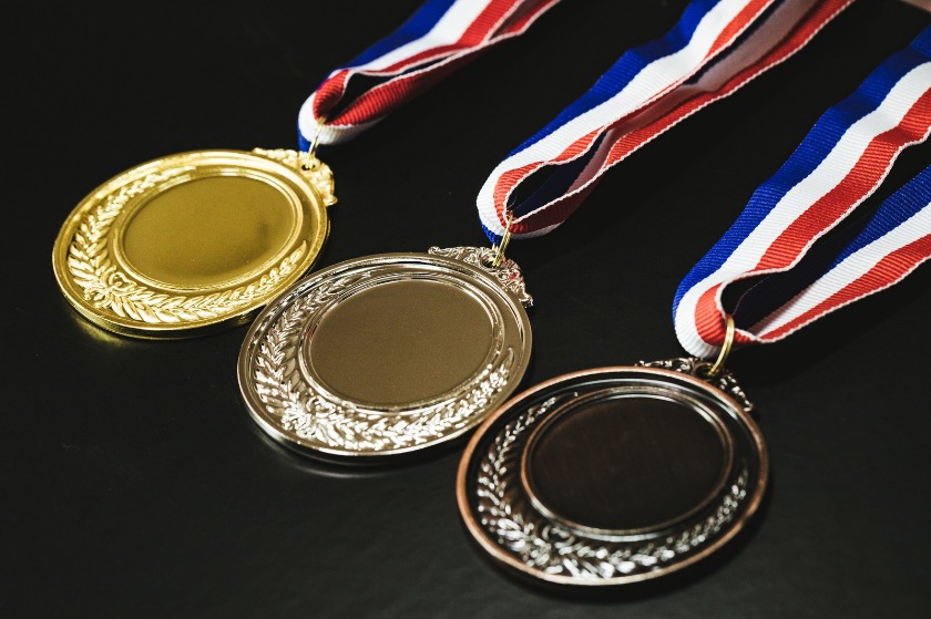 アニエスべーのレディース人気腕時計ランキング1【2～1位】