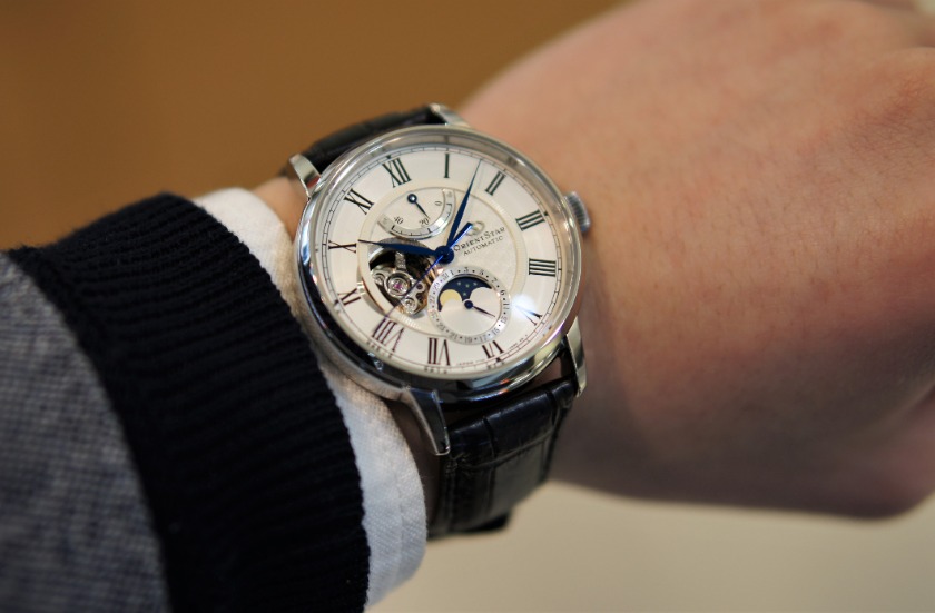 RK-AM0001S(オリエントスター)はクオリティの高い実用時計