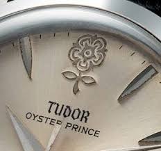 ②チュードルはモチーフに年代の違いがある