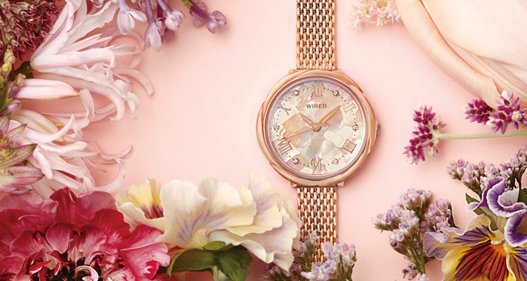 ①女性らしいカラーが揃っている