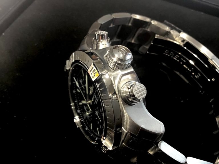 ①竜頭(リューズ)が硬い