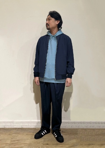 コーデ4：ブルー×ライトブルーマウンテンパーカー