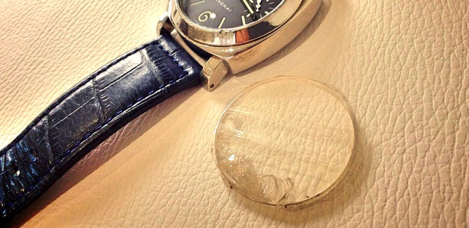 万が一落とても、ヒビがはいるので直しやすい