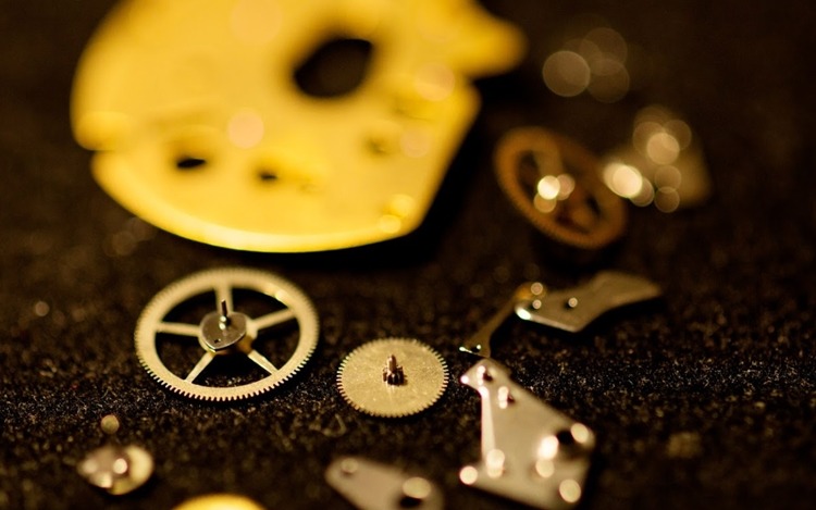 ルミノックスの修理/オーバーホール業者：ウォッチリペア館