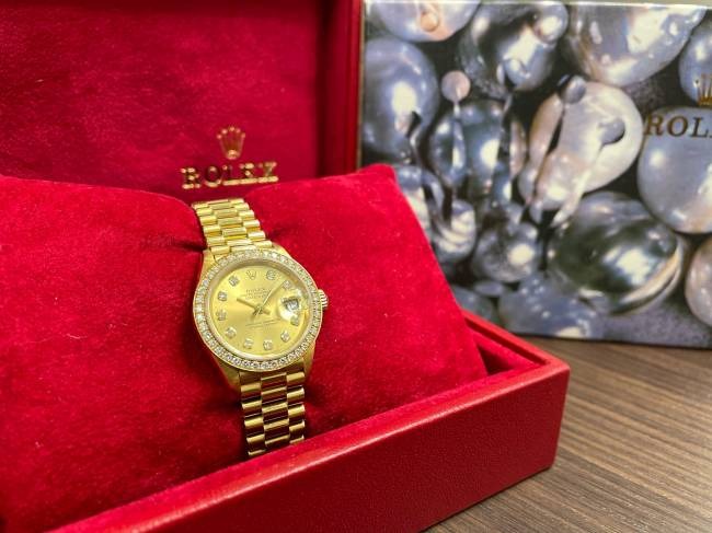 ロレックス"デイトジャスト(レディース)"の買取業者を紹介！