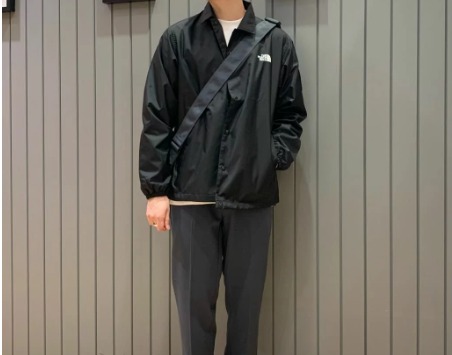 ブラック×きれいめパンツ