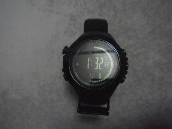 ラドウェザー(腕時計)の電池交換は人気修理店で